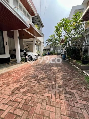Rumah Strategis Modern Lb 100m2 di Pasar Minggu, Jakarta Selatan Rumah Strategis Modern Lb 100m2 di Pasar Minggu, Jakarta Selatan