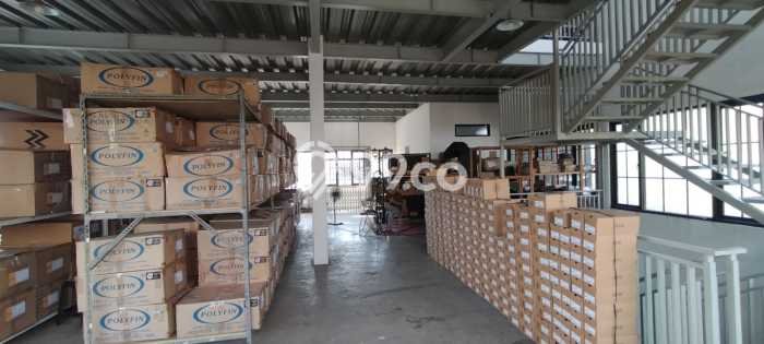 Gudang Dijual di Margaasih Bandung dengan Luas Bangunan 1000m2 Gudang Dijual di Margaasih Bandung dengan Luas Bangunan 1000m2