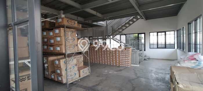 Gudang Dijual di Margaasih Bandung dengan Luas Bangunan 1000m2 Gudang Dijual di Margaasih Bandung dengan Luas Bangunan 1000m2