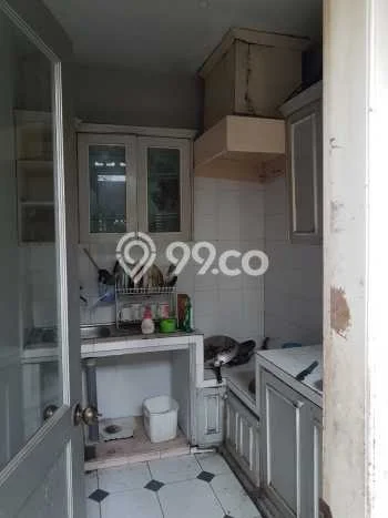 PRIME PROPERTY! Rumah di , 4 KM, Area Premium, LT 300m2m² LB 250m2m² PRIME PROPERTY! Rumah di , 4 KM, Area Premium, LT 300m2m² LB 250m2m²