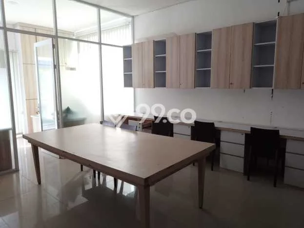 Unit Ruko Disewakan di Setra Sari di Area Ramai & Strategis Unit Ruko Disewakan di Setra Sari di Area Ramai & Strategis