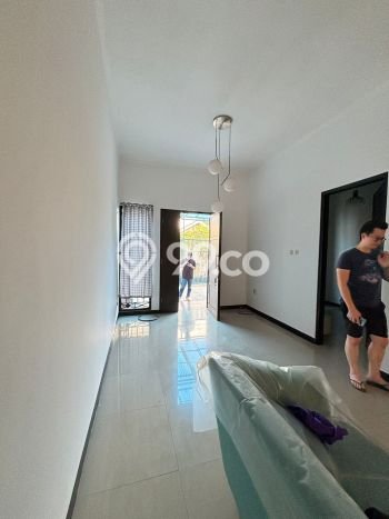 Disewakan! Rumah 3 Kamar Tidur &
2 Kamar Mandi di mekar wangi, Bandung Disewakan! Rumah 3 Kamar Tidur &
2 Kamar Mandi di mekar wangi, Bandung