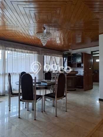 Hunian Mewah LB 300m2 Siap Huni Desain Elegan di Setiabudi, Bandung Hunian Mewah LB 300m2 Siap Huni Desain Elegan di Setiabudi, Bandung