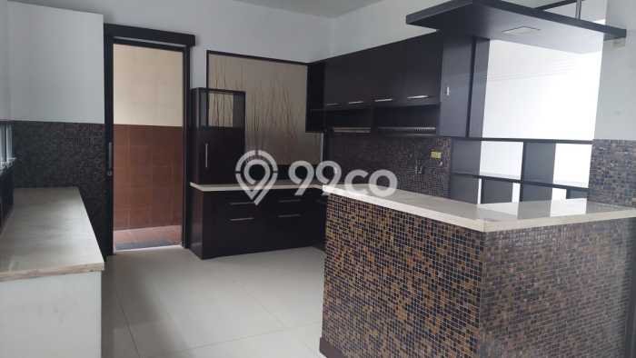 Dijual Rumah Mewah Elegan Dengan View Cantik di Setra Indah, Bandung Dijual Rumah Mewah Elegan Dengan View Cantik di Setra Indah, Bandung