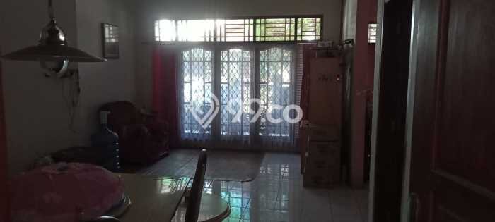 Jual Segera Rumah 4 KT 2 KM di Jantung Kota Cakung, Jakarta Timur Jual Segera Rumah 4 KT 2 KM di Jantung Kota Cakung, Jakarta Timur