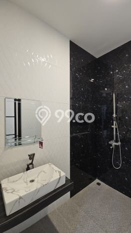 Ready to Use! Luxury House LT 180m2 Desain Elegan di BSD Nusaloka Ready to Use! Luxury House LT 180m2 Desain Elegan di BSD Nusaloka