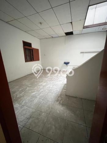 Rumah Luas Asri 4 KT Siap Huni di Rawamangun Jakarta Timur Rumah Luas Asri 4 KT Siap Huni di Rawamangun Jakarta Timur