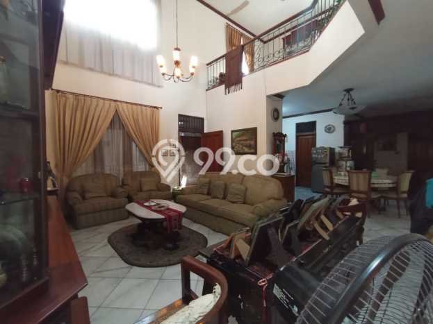 Ready to Use! Luxury House LT 338m2 Desain Elegan di Rawamangun Ready to Use! Luxury House LT 338m2 Desain Elegan di Rawamangun