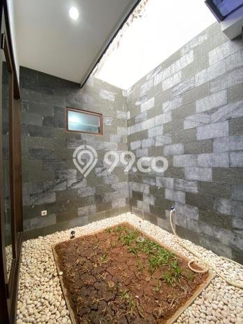 Rumah Eksklusif Siap Huni LT 280m2 di Ciputat Timur, Tangerang Selatan Rumah Eksklusif Siap Huni LT 280m2 di Ciputat Timur, Tangerang Selatan