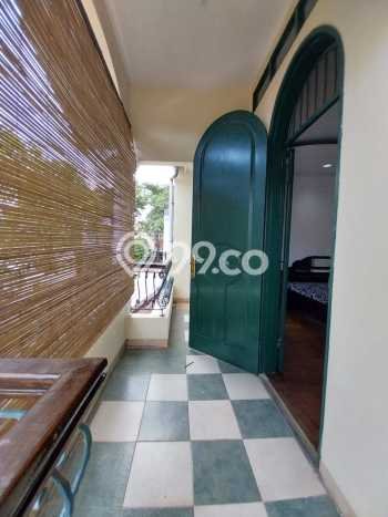 Ready to Use! Luxury House LT 100m2 Desain Elegan di Rawamangun Ready to Use! Luxury House LT 100m2 Desain Elegan di Rawamangun