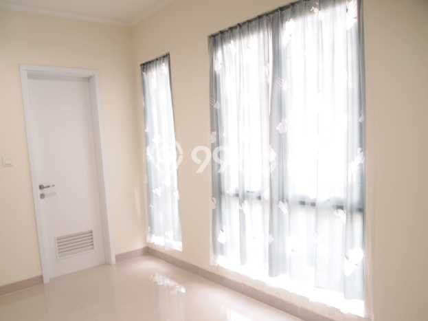 Jual Rumah Mewah Elegan Dengan View Eksklusif di Gading Serpong, Tangerang Jual Rumah Mewah Elegan Dengan View Eksklusif di Gading Serpong, Tangerang