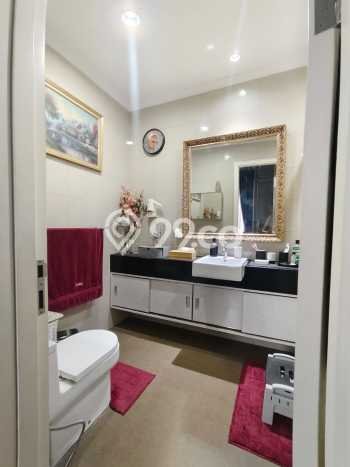 Jual Rumah Luas Megah Dengan View Eksklusif di Gading Serpong, Tangerang Jual Rumah Luas Megah Dengan View Eksklusif di Gading Serpong, Tangerang