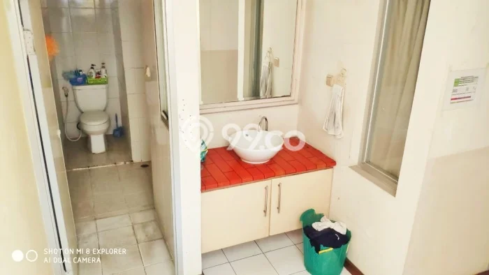 FOR SALE Kost 15 Kamar, 12 Kamar Mandi di BSD, Tangerang Selatan, Luas 300m2 FOR SALE Kost 15 Kamar, 12 Kamar Mandi di BSD, Tangerang Selatan, Luas 300m2