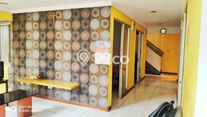 FOR SALE Kost 15 Kamar, 12 Kamar Mandi di BSD, Tangerang Selatan, Luas 300m2 FOR SALE Kost 15 Kamar, 12 Kamar Mandi di BSD, Tangerang Selatan, Luas 300m2