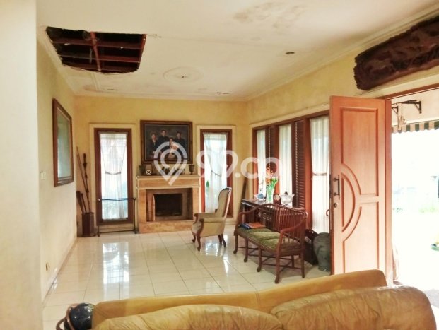 Vila Terawat di Cisarua, Area 1200m2m², Lingkungan Tenang dan nyaman Vila Terawat di Cisarua, Area 1200m2m², Lingkungan Tenang dan nyaman