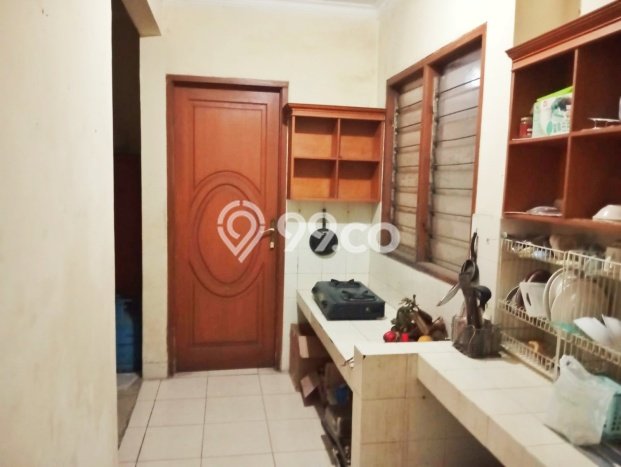 Vila Terawat di Cisarua, Area 1200m2m², Lingkungan Tenang dan nyaman Vila Terawat di Cisarua, Area 1200m2m², Lingkungan Tenang dan nyaman