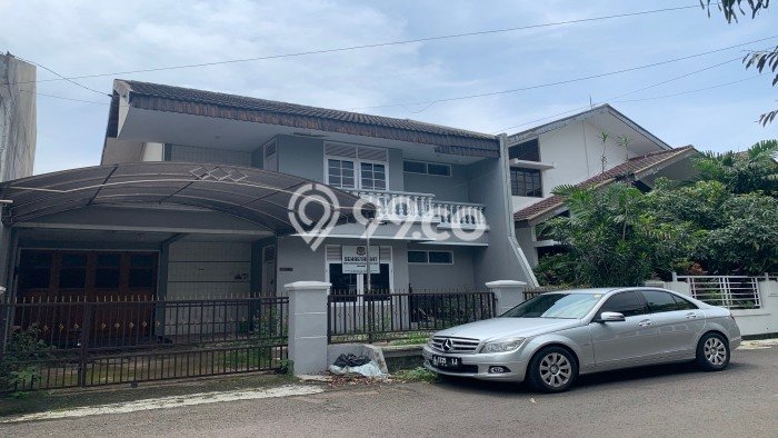 Rumah Modern Cantik 4 KT Bisa Langsung Pindah di Batununggal Rumah Modern Cantik 4 KT Bisa Langsung Pindah di Batununggal