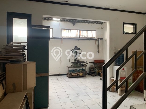 POTENSI BESAR! Ruko di Buah Batu, Luas 405m², Area Bisnis POTENSI BESAR! Ruko di Buah Batu, Luas 405m², Area Bisnis