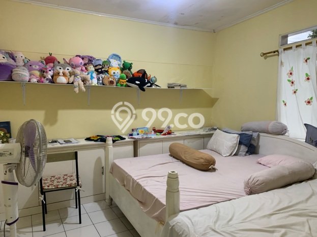 Rumah Terawat di Turangga, Bandung, LT 240m2m², Luas Bangunan 180m2m² Rumah Terawat di Turangga, Bandung, LT 240m2m², Luas Bangunan 180m2m²