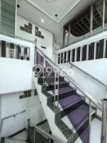 Hunian Mewah LB 323m2 Siap Huni Desain Elegan di Tamansari, Jakarta Barat Hunian Mewah LB 323m2 Siap Huni Desain Elegan di Tamansari, Jakarta Barat