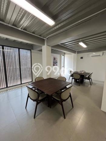 LOKASI PREMIUM! Gudang di , Luas 297m2m², Lokasi Niaga LOKASI PREMIUM! Gudang di , Luas 297m2m², Lokasi Niaga
