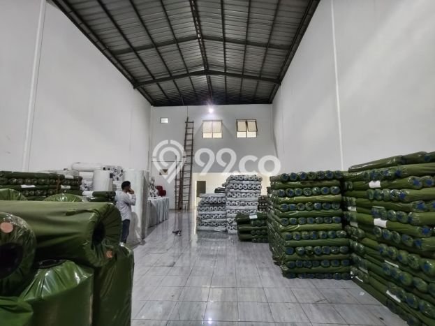 Unit Komersial Disewakan di Jakarta Barat Area Strategis Harga Kompetitif Unit Komersial Disewakan di Jakarta Barat Area Strategis Harga Kompetitif