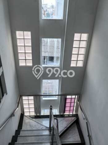 Hunian Mewah LB 323m2 Siap Huni Desain Elegan di Tamansari, Jakarta Barat Hunian Mewah LB 323m2 Siap Huni Desain Elegan di Tamansari, Jakarta Barat