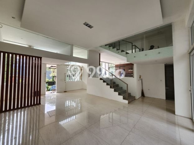 Hunian Elit LB 560m2 Siap Pakai Desain Elegan di Citra Garden, Jakarta Barat Hunian Elit LB 560m2 Siap Pakai Desain Elegan di Citra Garden, Jakarta Barat