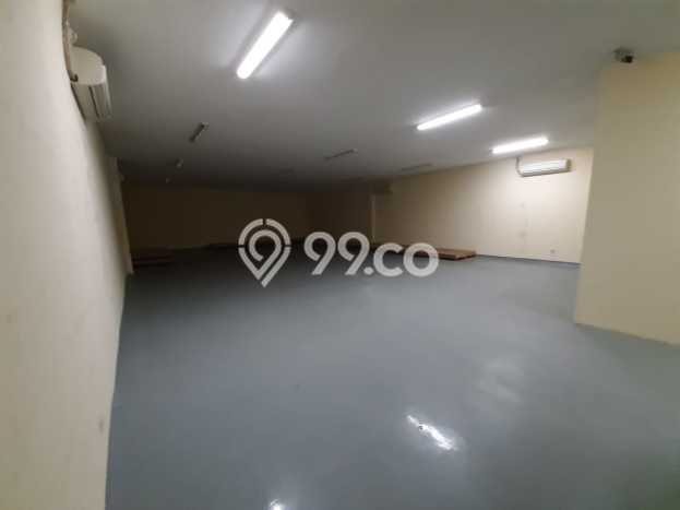 LOKASI PREMIUM! Gudang di Pantai Indah Kapuk, Luas 240m2m², Jalan Utama, Area Bisnis LOKASI PREMIUM! Gudang di Pantai Indah Kapuk, Luas 240m2m², Jalan Utama, Area Bisnis
