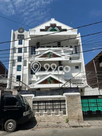 Hunian Mewah LB 323m2 Siap Huni Desain Elegan di Tamansari, Jakarta Barat Hunian Mewah LB 323m2 Siap Huni Desain Elegan di Tamansari, Jakarta Barat