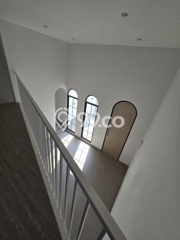 Rumah Elit Modern Siap Huni di Meruya Jakarta Barat Rumah Elit Modern Siap Huni di Meruya Jakarta Barat