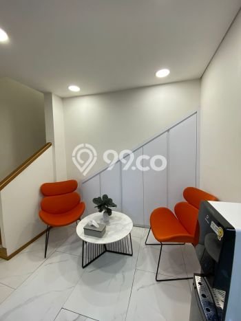 Ruko di Central Park, Luas 280m², Kawasan Bisnis, Strategis Ruko di Central Park, Luas 280m², Kawasan Bisnis, Strategis