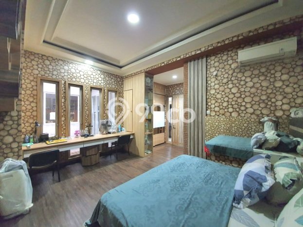 FOR SALE! Ruko di Cempaka Putih Jakarta Pusat, LT 383m2, LB 650m2 FOR SALE! Ruko di Cempaka Putih Jakarta Pusat, LT 383m2, LB 650m2