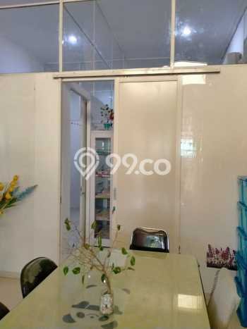 Rumah Modern Cantik 3 Kamar Bisa Langsung Pindah di Rungkut Rumah Modern Cantik 3 Kamar Bisa Langsung Pindah di Rungkut