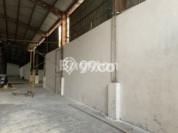 Gudang Dijual Lokasi Stratagis di Asemrowo Surabaya Cocok untuk Investasi Gudang Dijual Lokasi Stratagis di Asemrowo Surabaya Cocok untuk Investasi