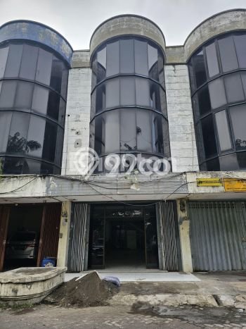 Area Ramai! Ruko Dijual di Sedati untuk Bisnis Luas Bangunan 325m2 Area Ramai! Ruko Dijual di Sedati untuk Bisnis Luas Bangunan 325m2