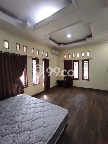 Hunian Nyaman Asri 5 KT Siap Huni di Graha Raya Tangerang Selatan Hunian Nyaman Asri 5 KT Siap Huni di Graha Raya Tangerang Selatan