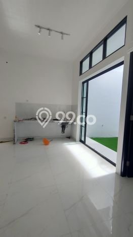 Rumah Asri area BSD, Tangerang, LT 183m² Bangunan 162m² Rumah Asri area BSD, Tangerang, LT 183m² Bangunan 162m²