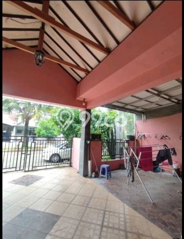 Rumah Modern 4 KT di Graha Raya Tangerang Selatan Semi Furnished Rumah Modern 4 KT di Graha Raya Tangerang Selatan Semi Furnished
