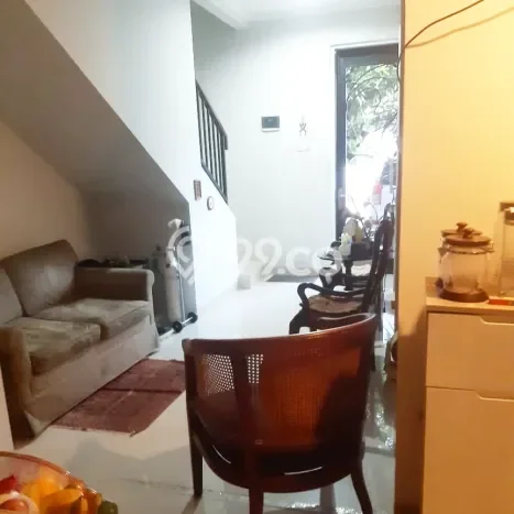 Rumah sewa siap pakai 3 KT di Graha Raya, Tangerang Selatan Rumah sewa siap pakai 3 KT di Graha Raya, Tangerang Selatan
