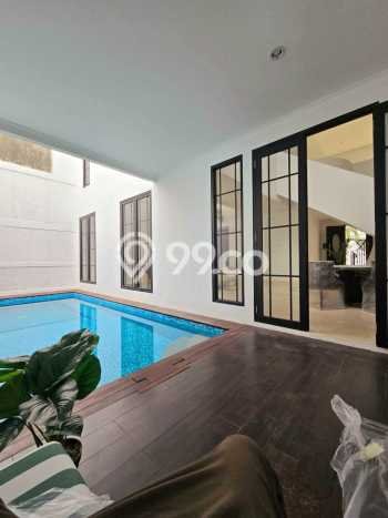 Ready to Use! Premium House LT 255m2 Desain Modern di Bintaro Ready to Use! Premium House LT 255m2 Desain Modern di Bintaro