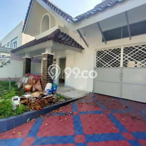 Ready to Use! Luxury House LT 240m2 Desain Modern di BSD Ready to Use! Luxury House LT 240m2 Desain Modern di BSD