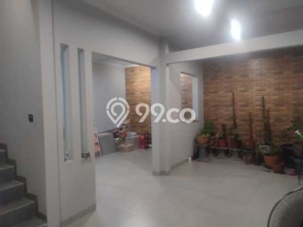 Jual Rumah Eksklusif 3 KT di Graha Raya, Tangerang Selatan Jual Rumah Eksklusif 3 KT di Graha Raya, Tangerang Selatan