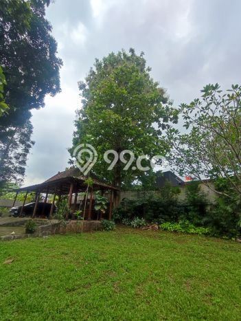 For Sale Rumah Mewah Exclusive di BSD, Tangerang Selatan For Sale Rumah Mewah Exclusive di BSD, Tangerang Selatan