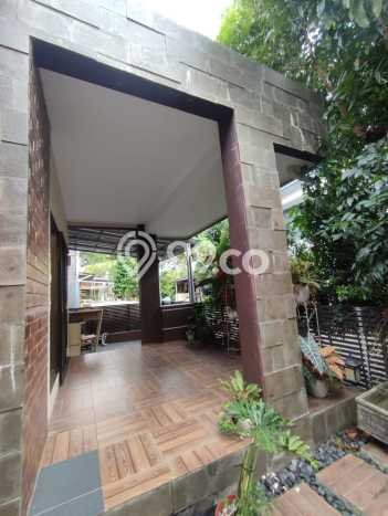 Rumah Luxury Modern Tanpa Renovasi di Sektor 9-Bintaro Tangerang Selatan Rumah Luxury Modern Tanpa Renovasi di Sektor 9-Bintaro Tangerang Selatan
