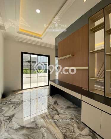 Rumah Elit LB 250m2 Siap Huni Desain Elegan di Alam Sutera, Tangerang Rumah Elit LB 250m2 Siap Huni Desain Elegan di Alam Sutera, Tangerang