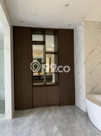 Dijual Rumah Premium dengan Fasilitas Sekitar Komplit di BSD, Tangerang Selatan Dijual Rumah Premium dengan Fasilitas Sekitar Komplit di BSD, Tangerang Selatan
