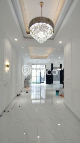 Rumah Asri area BSD, Tangerang, LT 183m² Bangunan 162m² Rumah Asri area BSD, Tangerang, LT 183m² Bangunan 162m²