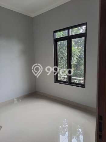 Jarang Ada! Rumah Sewa 4 Kamar Bagus Siap Huni Graha Raya Jarang Ada! Rumah Sewa 4 Kamar Bagus Siap Huni Graha Raya