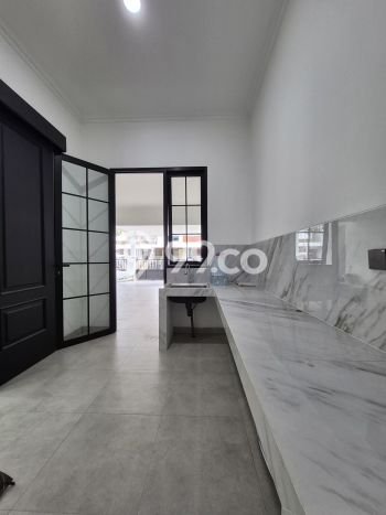Dijual Rumah Mewah Megah Dengan View Cantik di Bintaro, Tangerang Selatan Dijual Rumah Mewah Megah Dengan View Cantik di Bintaro, Tangerang Selatan